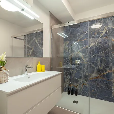 New Ribolla - In Via Rastello Con Patio Per 4pp Appartement